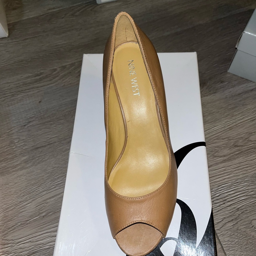 Nine West Brown Peep Toe Heels USED!!!!